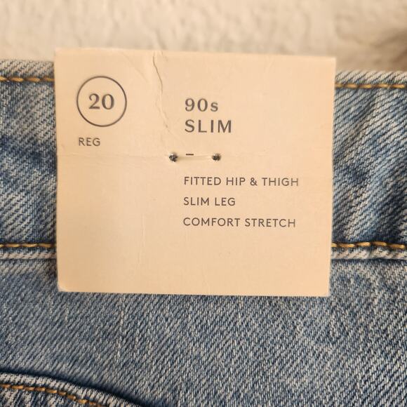 Universal Thread Women's Size 20 Distressed 90's‎ Slim Jeans NWT - Picture 3 of 4